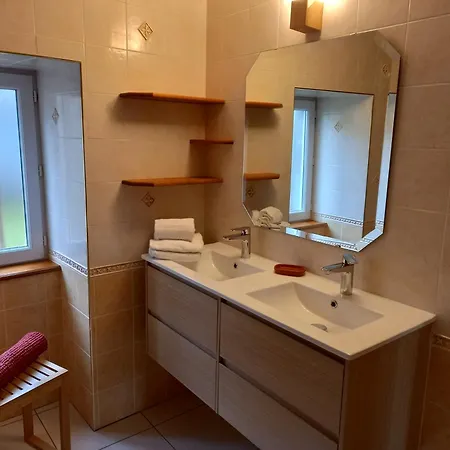 Сasa de vacaciones & Cocon Des Puys - Au Coeur Des Volcans D'auvergne *