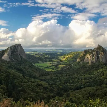& Cocon Des Puys - Au Coeur Des Volcans D'auvergne Сasa de vacaciones