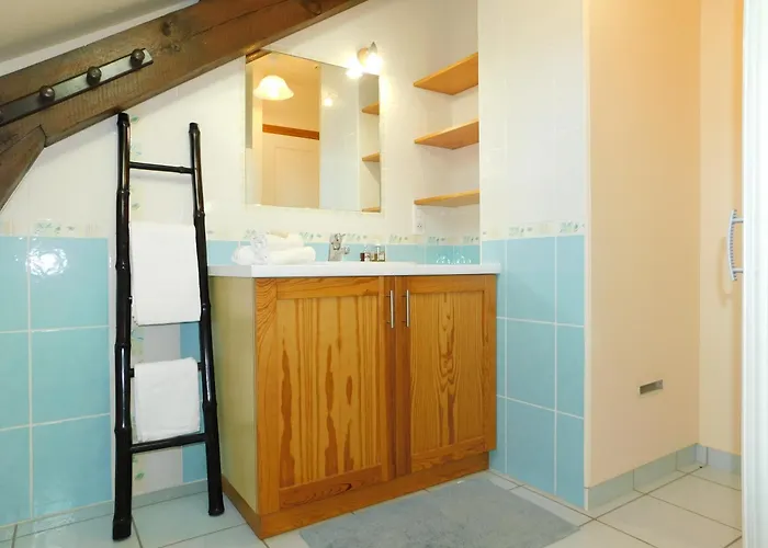 & Cocon Des Puys - Au Coeur Des Volcans D'auvergne Holiday home *