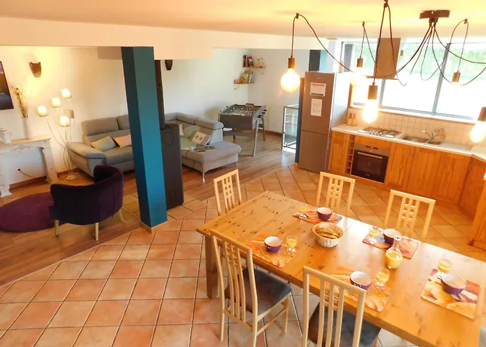 Holiday home & Cocon Des Puys - Au Coeur Des Volcans D'auvergne Nebouzat