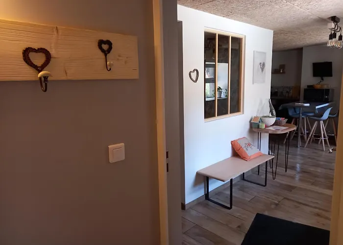 Holiday home & Cocon Des Puys - Au Coeur Des Volcans D'auvergne Nebouzat